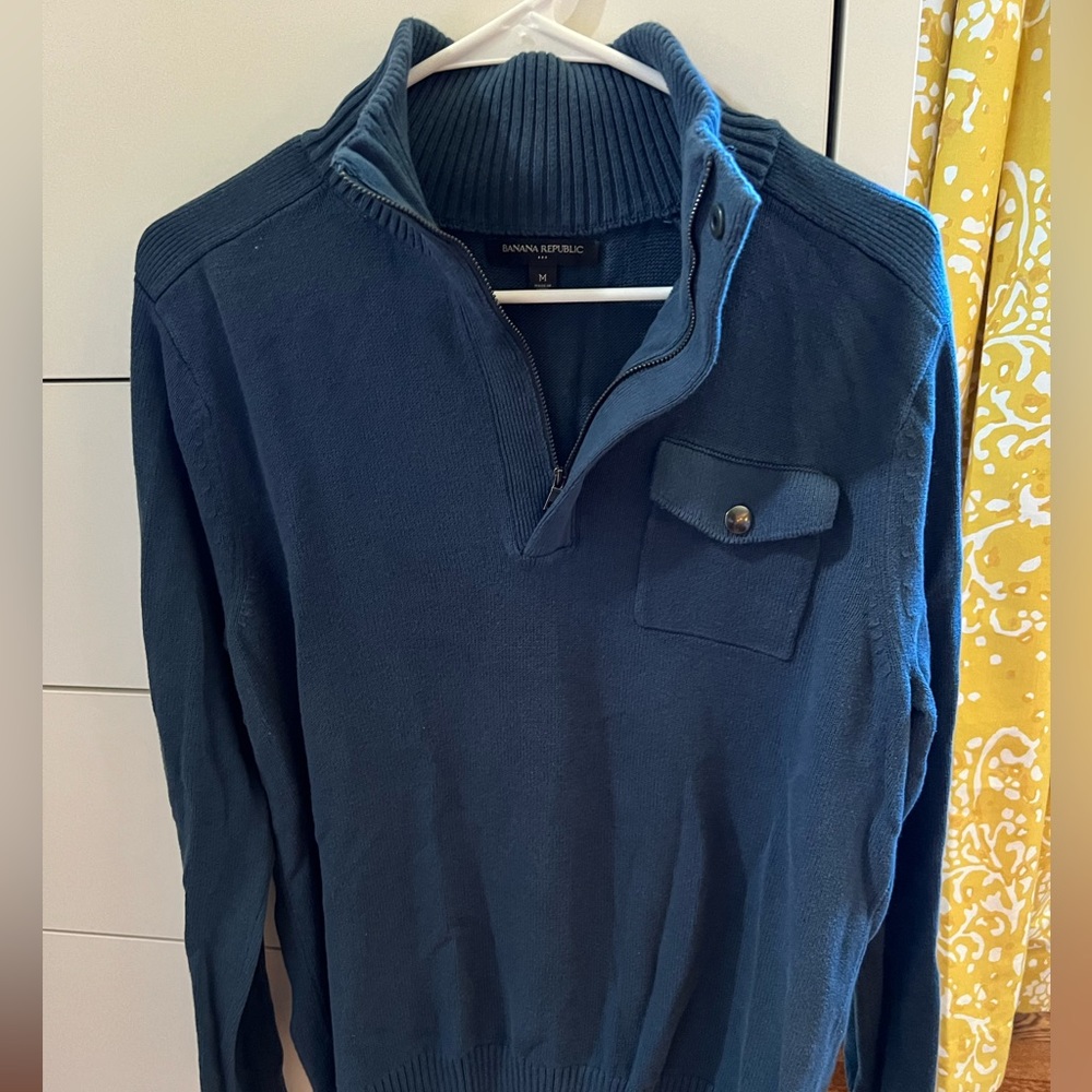 Men’s sweater